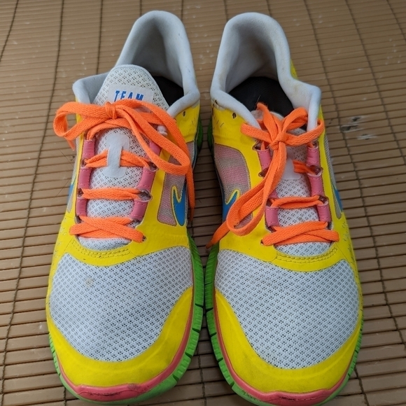 Nike iD Free Run 5.0  526812-902 women's sz 11W. Rare 902 color weigh. Great con - Picture 2 of 10